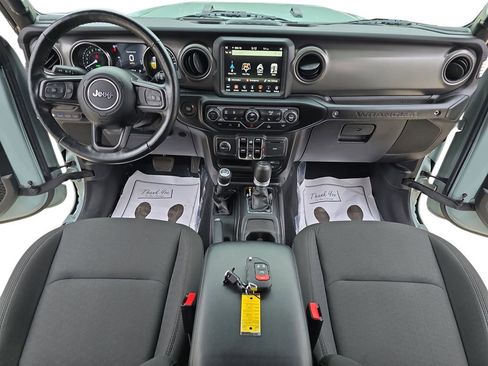 Used 2023 Jeep Wrangler Unlimited w/ Sun & Screen Package image 12