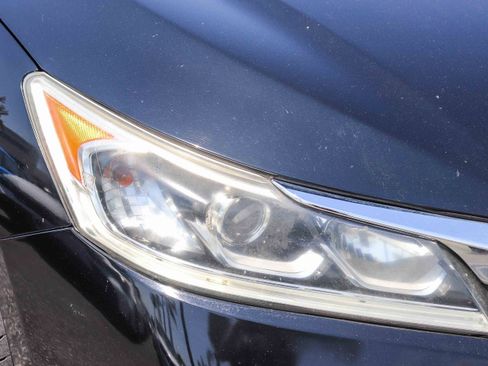 Used 2016 Honda Accord EX image 6