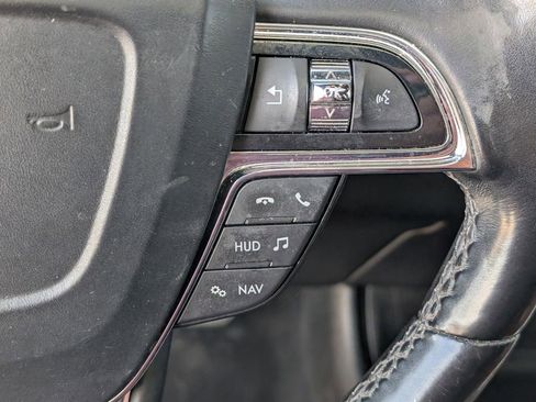 Used 2020 Lincoln Navigator Reserve w/ Luxury Package image 21