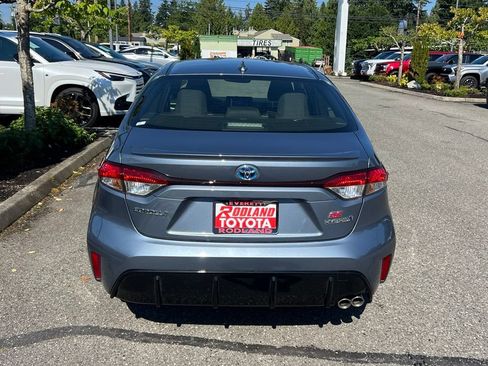 Certified 2023 Toyota Corolla SE w/ SE Package AWD/4WD image 8