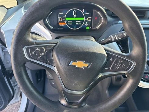 Used 2017 Chevrolet Bolt LT FWD image 16