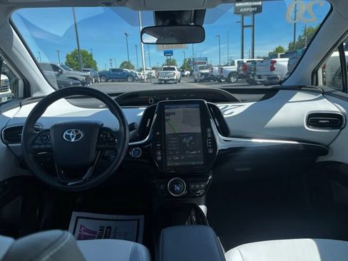 Used 2020 Toyota Prius Prime XLE FWD image 14