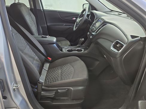 Used 2021 Chevrolet Equinox LT image 15