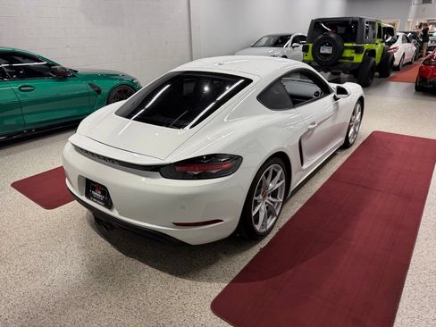 Used 2019 Porsche 718 Cayman S RWD image 15