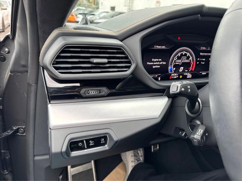 Used 2021 Lamborghini Urus image 18