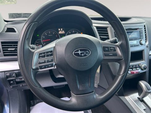 Used 2014 Subaru Outback 2.5i image 12