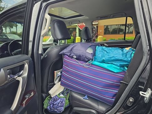Used 2018 Lexus GX 460 Premium w/ Premium Package AWD/4WD image 4