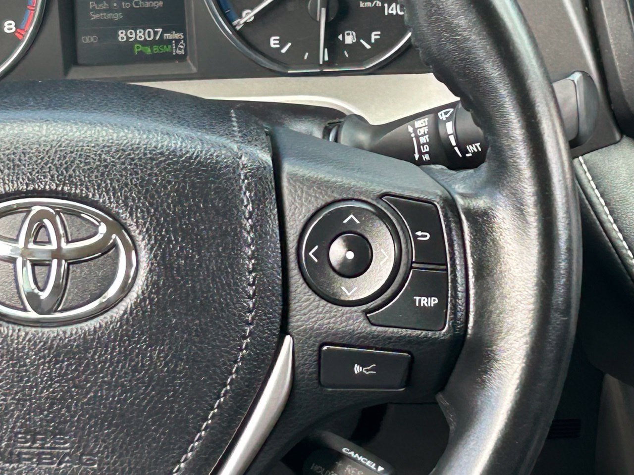Used 2018 Toyota RAV4 Limited w/ Advanced Technology Package AWD/4WD image 21