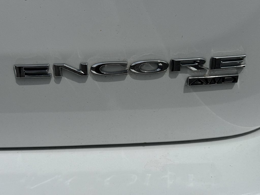Certified 2022 Buick Encore Preferred AWD/4WD image 39