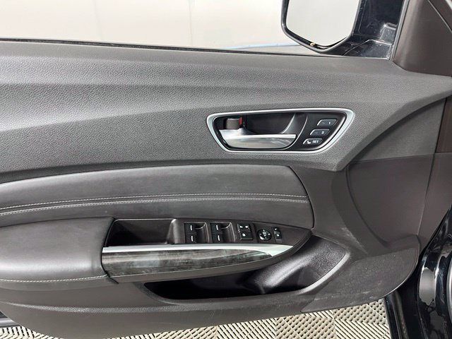 Used 2020 Acura TLX FWD image 13