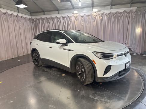 Used 2022 Volkswagen ID.4 Pro S image 2