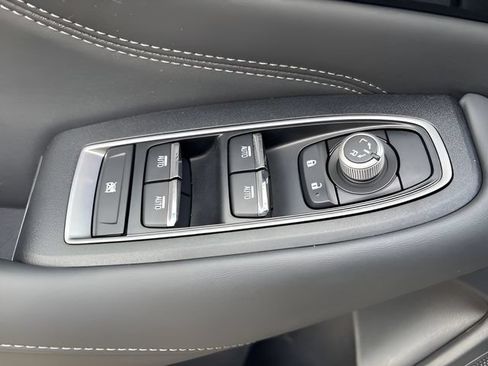 Used 2024 Subaru Outback Limited AWD/4WD image 11