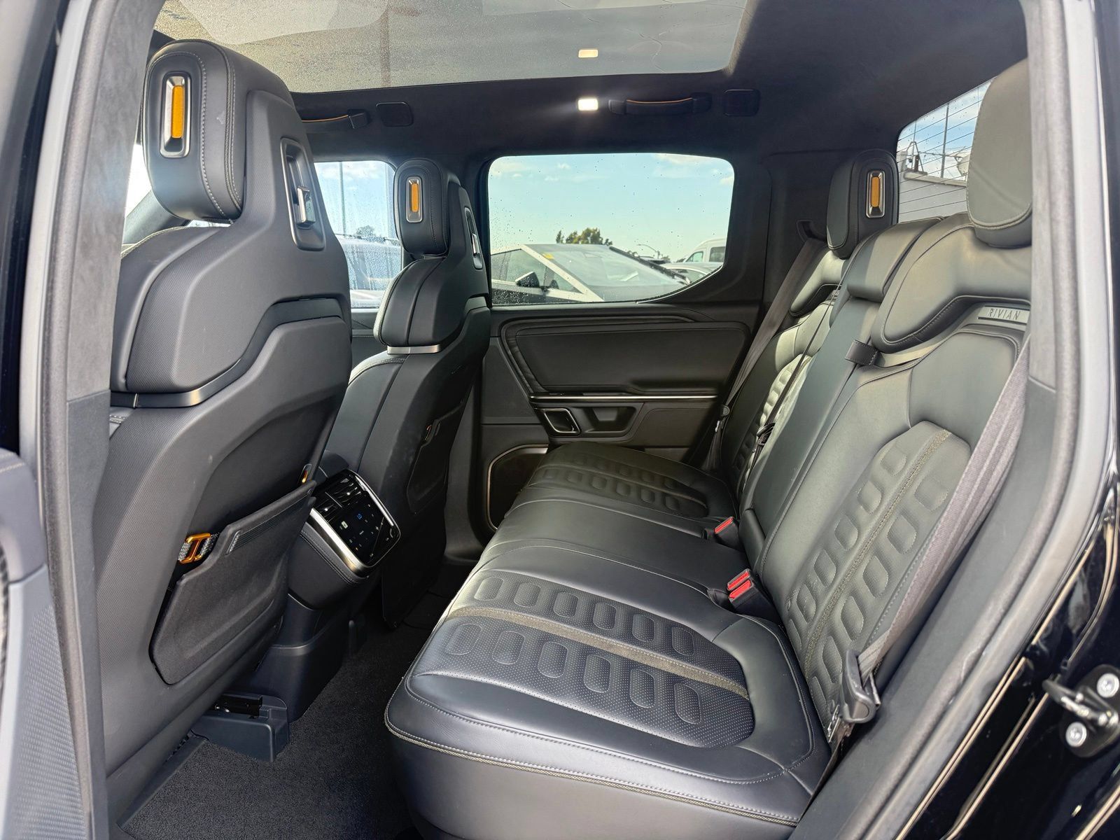 Used 2022 Rivian R1T Adventure AWD/4WD image 6