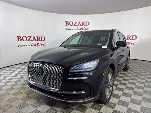 New 2026 Lincoln Corsair Premiere image 3