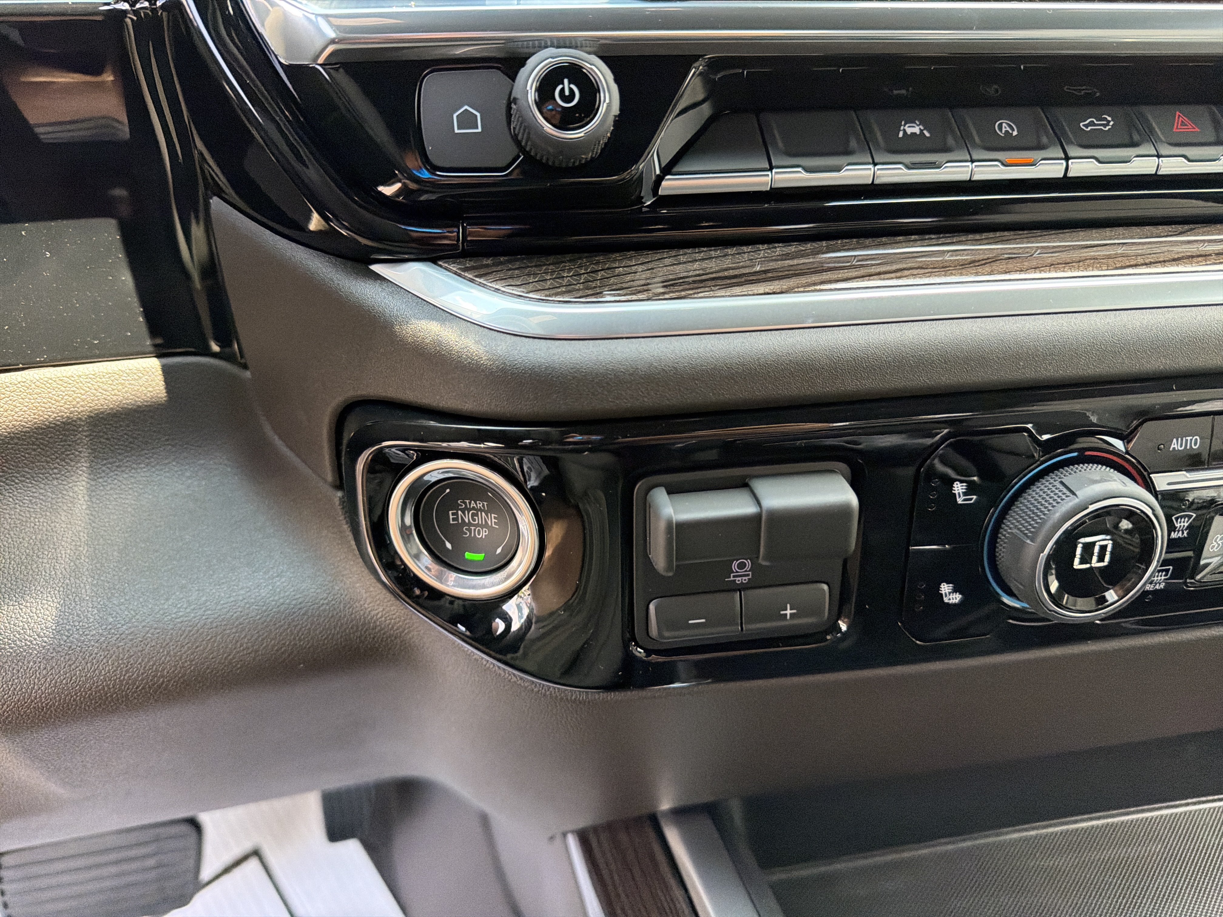New 2026 Chevrolet Silverado 1500 RST AWD/4WD image 23