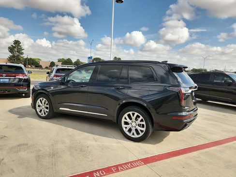Used 2020 Cadillac XT6 Sport AWD/4WD image 4