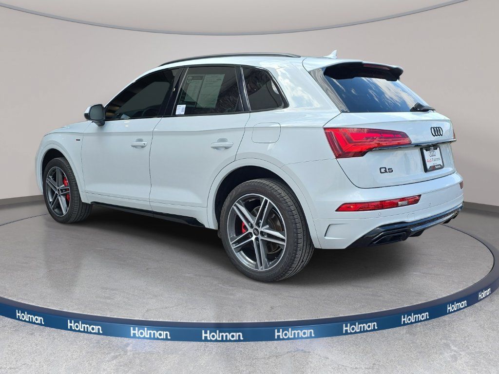 Certified 2024 Audi Q5 e Premium Plus w/ Premium Plus Package AWD/4WD image 7