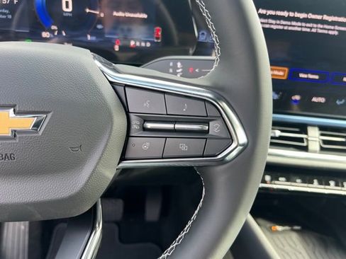 New 2026 Chevrolet Equinox EV LT image 22