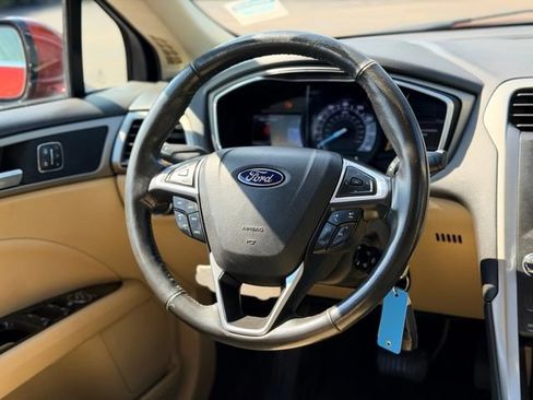 Used 2014 Ford Fusion SE w/ Equipment Group 202A FWD image 19