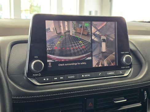 Used 2021 Nissan Rogue SV w/ Premium Package image 33