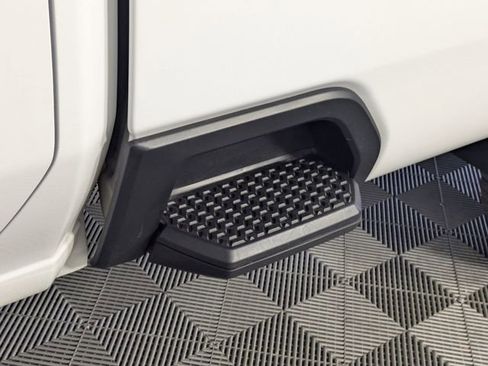 Used 2022 Chevrolet Silverado 3500 LTZ w/ LTZ Convenience Package image 26