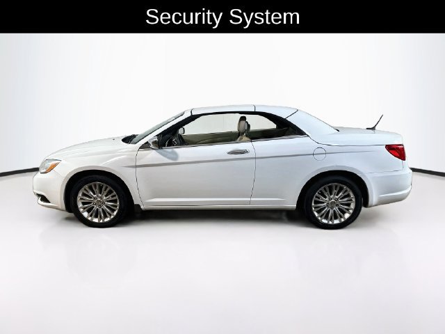 Used 2014 Chrysler 200 Limited FWD image 5