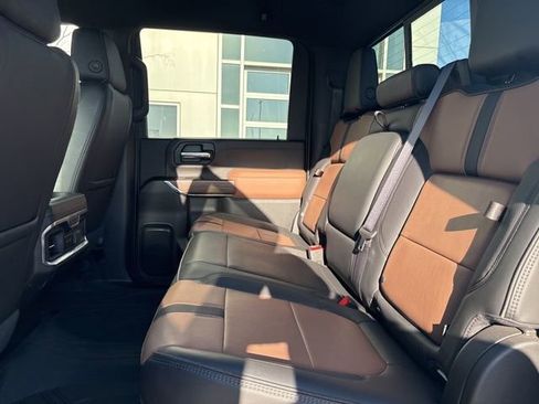 Certified 2023 Chevrolet Silverado 2500 High Country w/ LPO, Hitch Package image 17