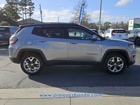 Used 2017 Jeep Compass Limited image 6