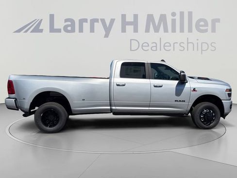 New 2027 RAM 3500 Laramie AWD/4WD image 6