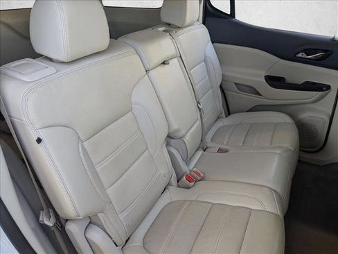 Used 2023 GMC Acadia Denali image 20