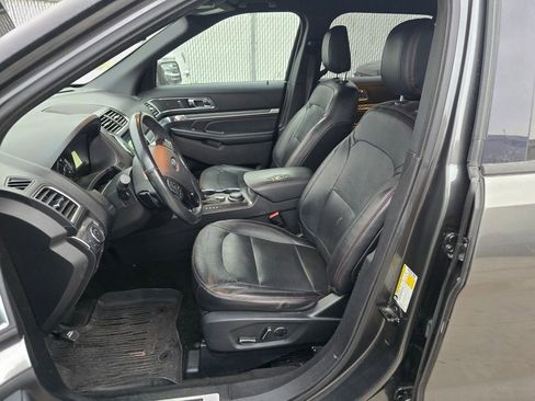 Used 2018 Ford Explorer Sport image 9