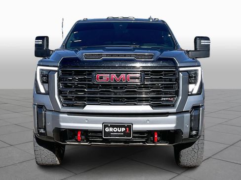Used 2024 GMC Sierra 2500 AT4 w/ AT4 Premium Plus Package image 3