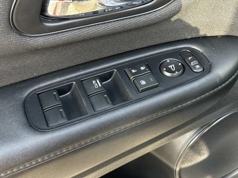 Used 2020 Honda HR-V LX image 22