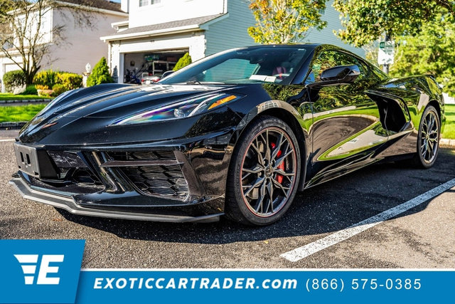 Used 2023 Chevrolet Corvette Stingray Coupe w/ Z51 Performance Package RWD image 1