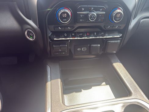 Certified 2019 Chevrolet Silverado 1500 RST AWD/4WD image 21