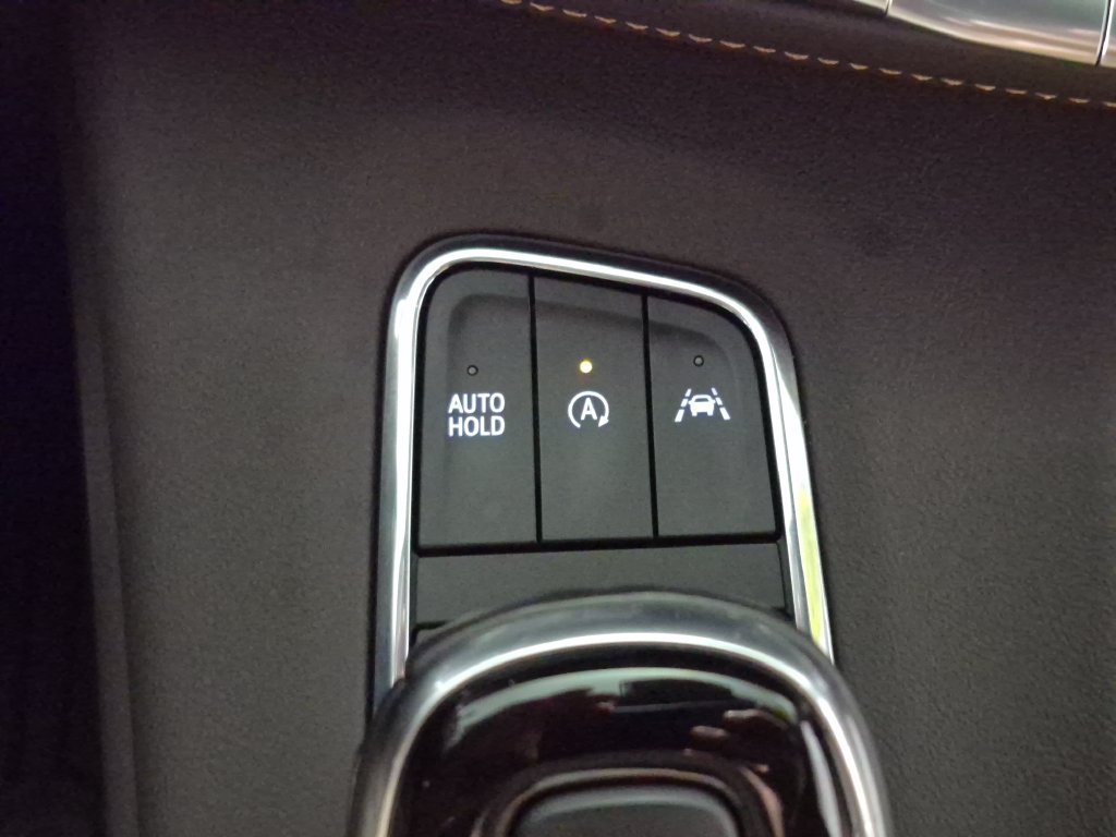 Used 2021 Cadillac Escalade ESV Sport w/ Driver Assist Tech Package AWD/4WD image 21
