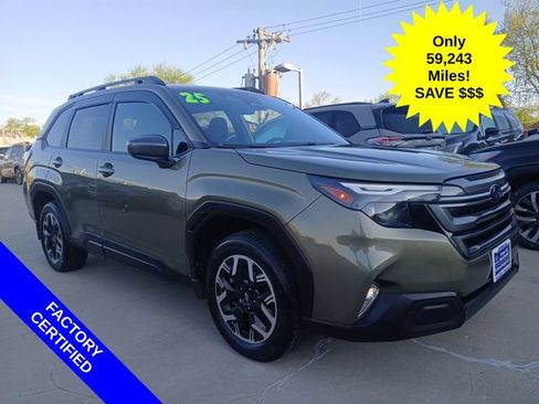 Certified 2025 Subaru Forester Premium AWD/4WD image 2