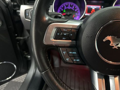 Used 2022 Ford Mustang GT Premium RWD image 17