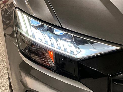 Used 2020 Audi Q8 Prestige w/ Prestige Package image 30