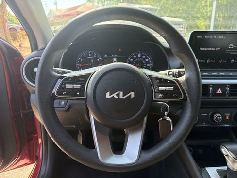 Used 2022 Kia Forte LXS image 14