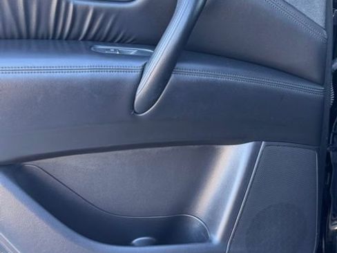 Used 2022 Nissan Armada SV image 27