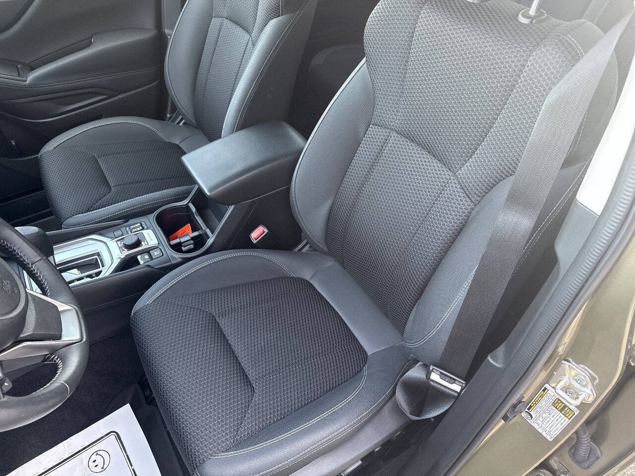 Used 2022 Subaru Forester Premium AWD/4WD image 14