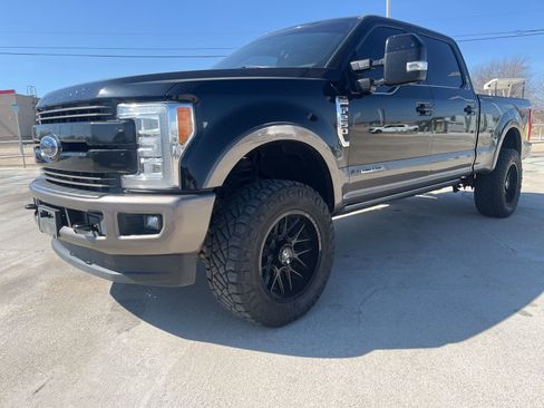Used 2018 Ford F250 King Ranch w/ King Ranch Ultimate Package image 3