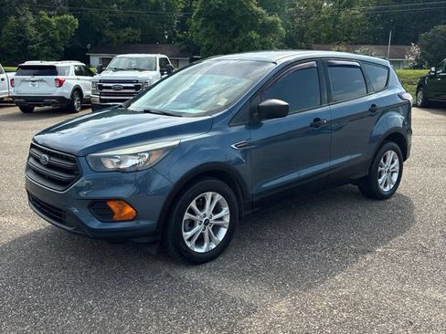 Used 2018 Ford Escape S FWD image 2