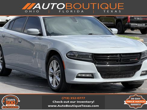Used 2022 Dodge Charger SXT w/ Cold Weather Package AWD/4WD image 1