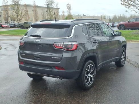 Certified 2024 Jeep Compass Limited AWD/4WD image 4