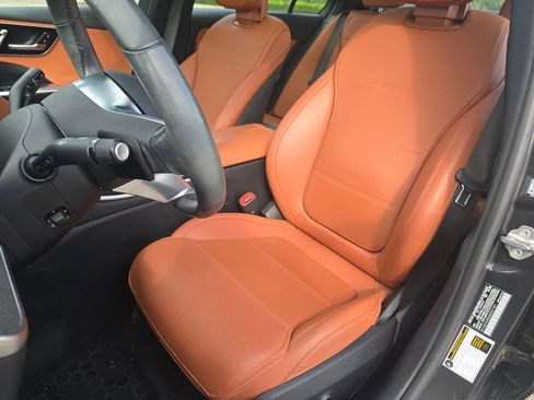 Used 2022 Mercedes-Benz C 300 4MATIC Sedan image 25