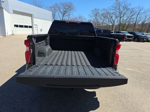 Certified 2022 Chevrolet Silverado 1500 RST AWD/4WD image 12