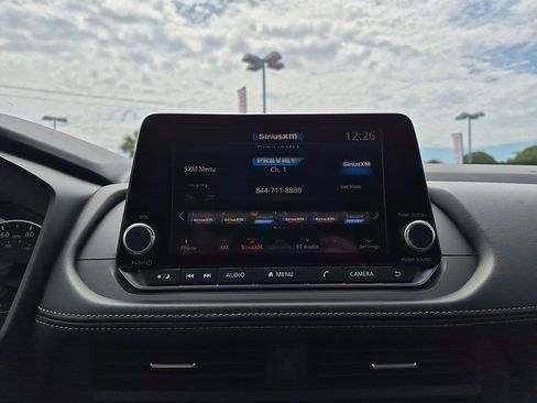 Used 2025 Nissan Rogue SV w/ SV Premium Package FWD image 22