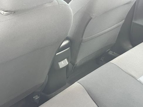 Used 2025 Nissan Versa SV image 23